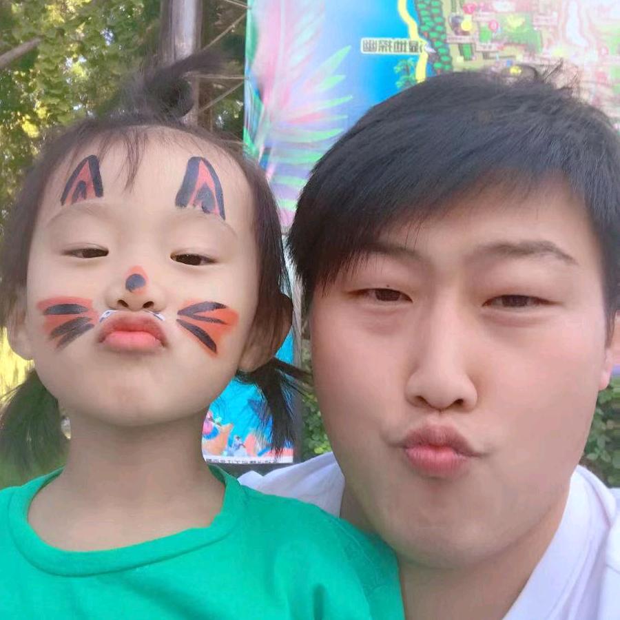 银辉纸塑包装有限责任公司