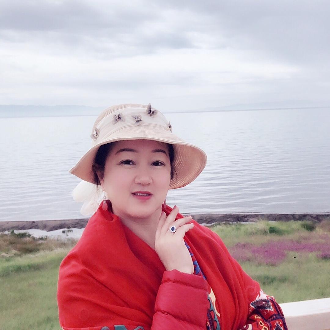 @喜欢戴帽子的屏姐姐👒（拒私聊）