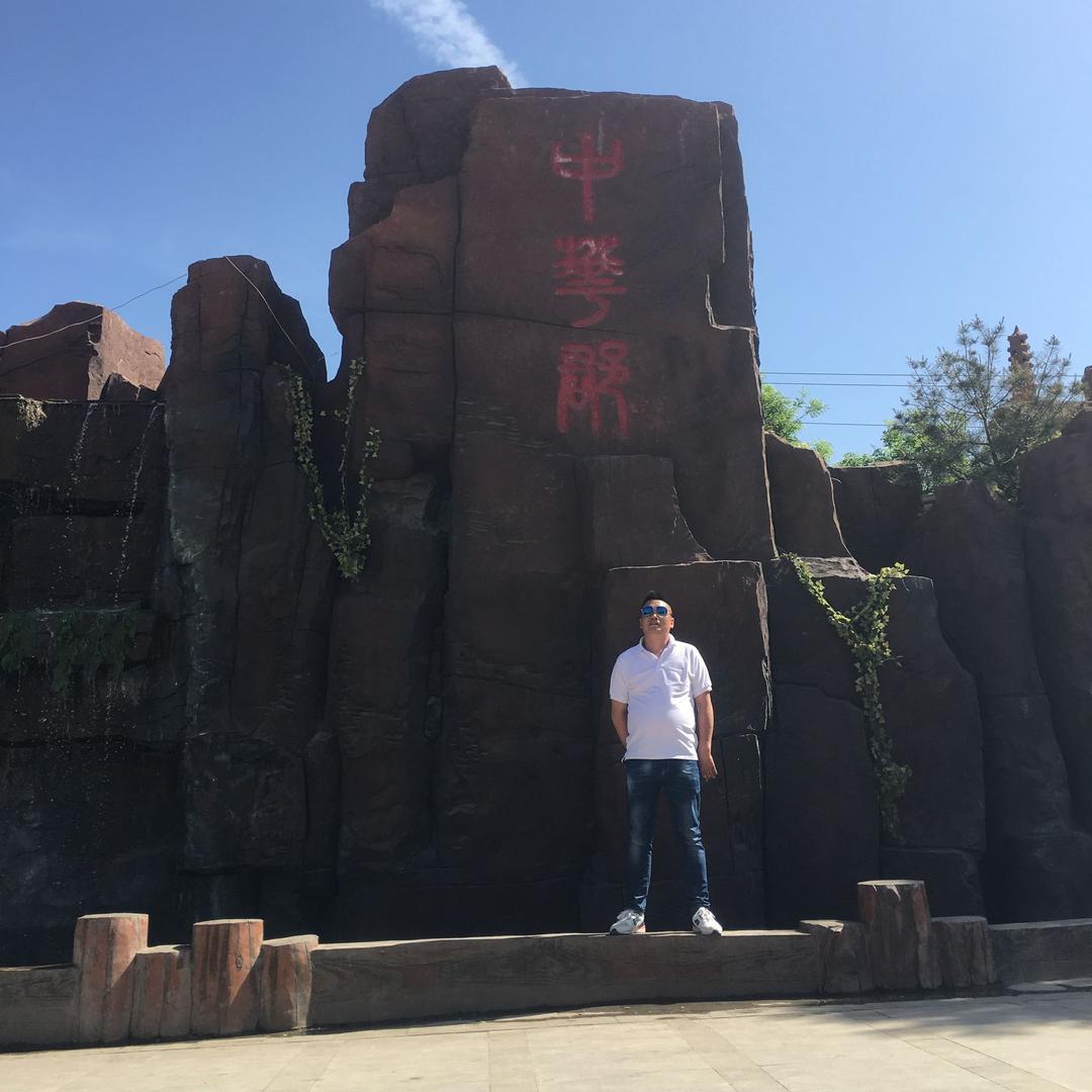 握不住的沙不如扬了她