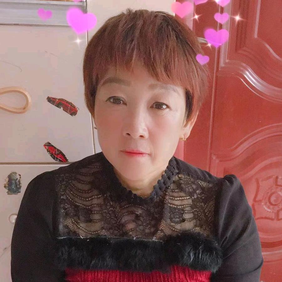 三个孙的奶奶