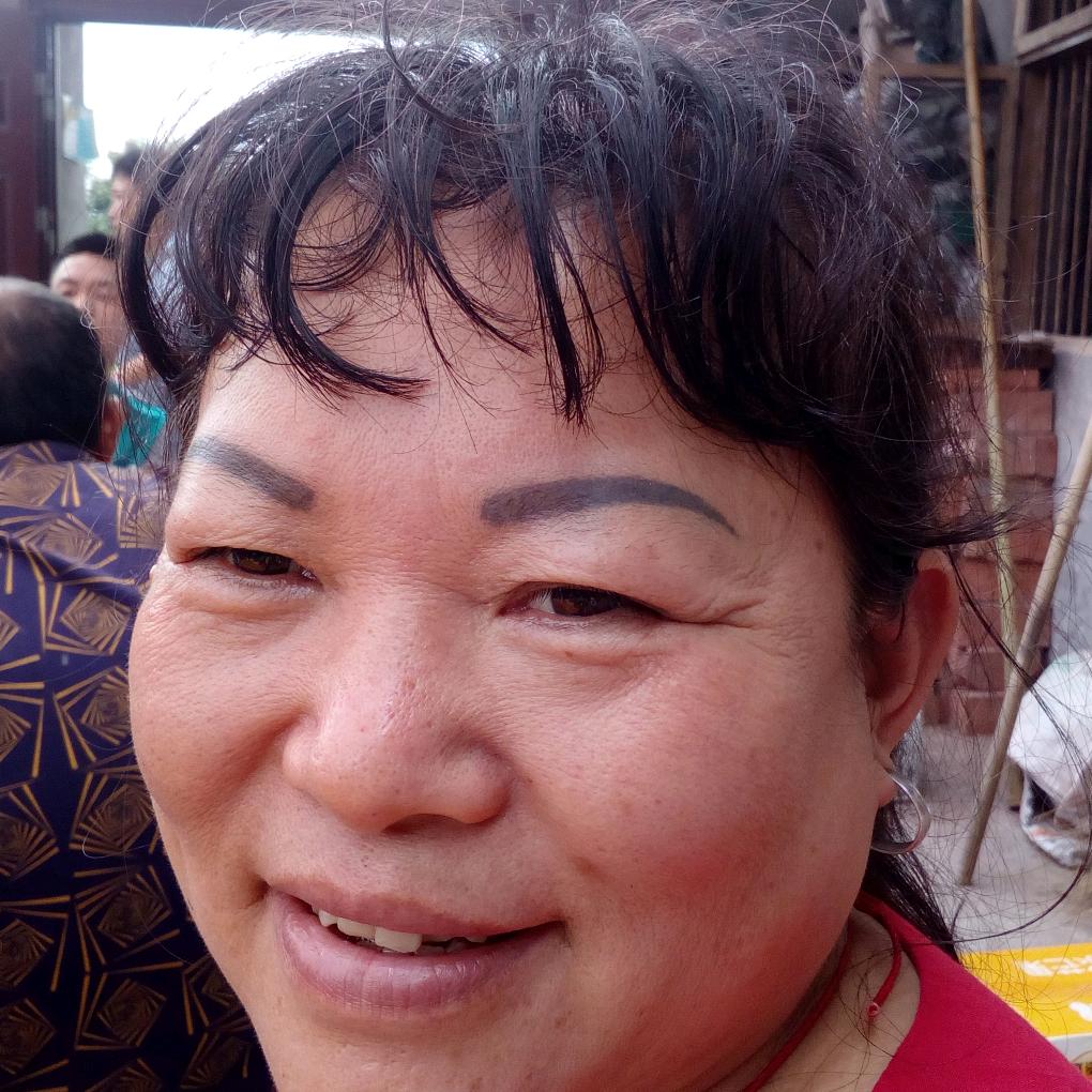 李泽连