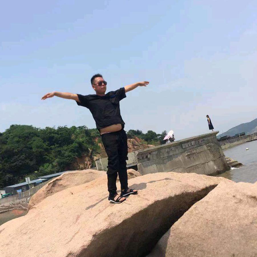 老张