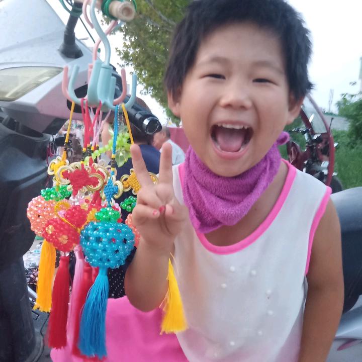 坚强～～不要连赞