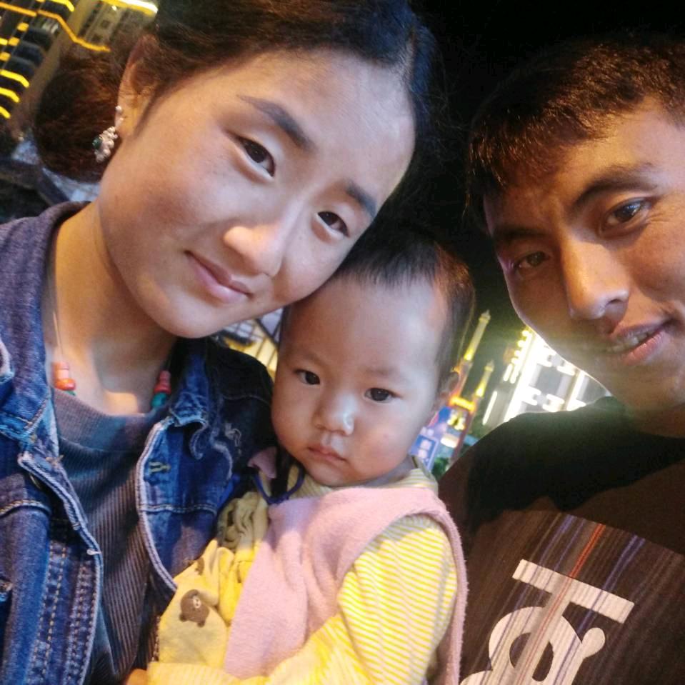 太阳沟穿山洞本地向导小罗随传随到