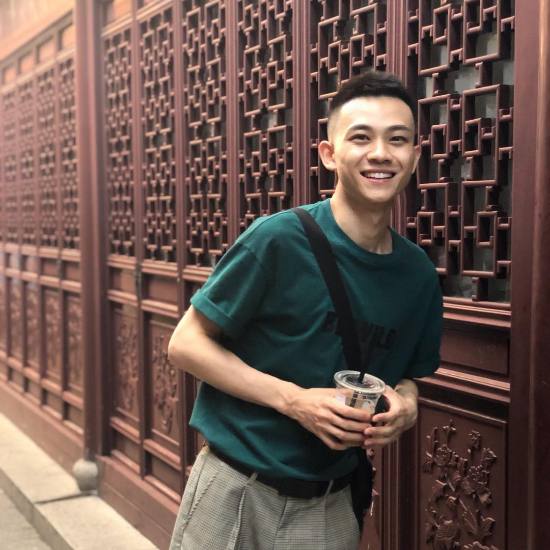 宇航员的馒头