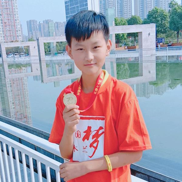 亳州陪读妈妈保洁+家具贴膜