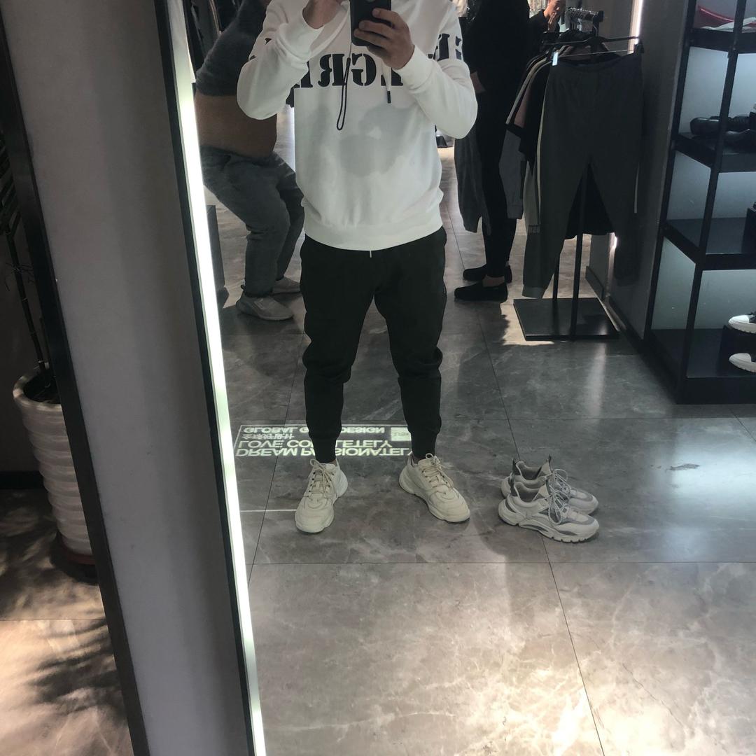 圈子不同别硬融』