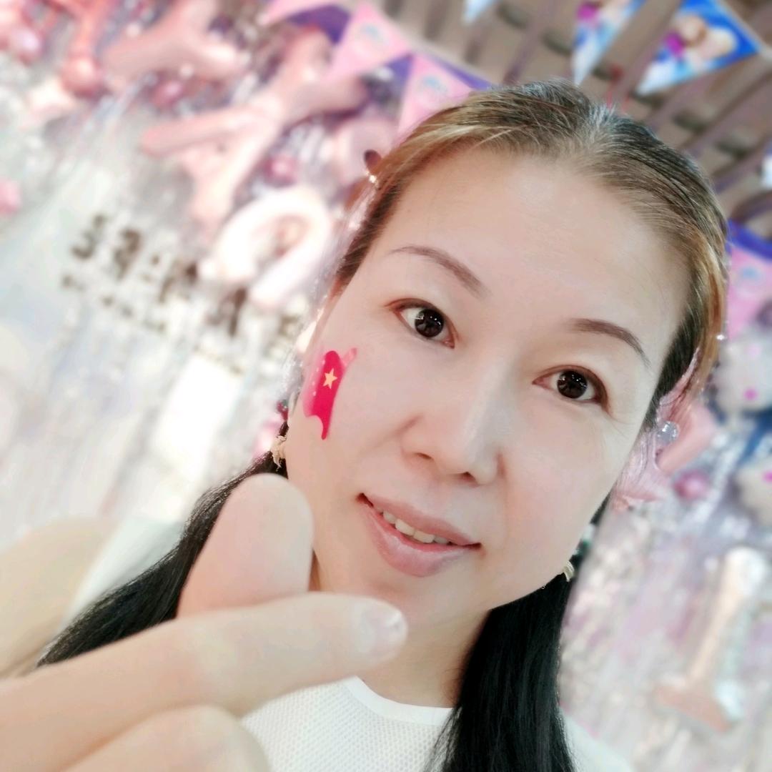 何姐
