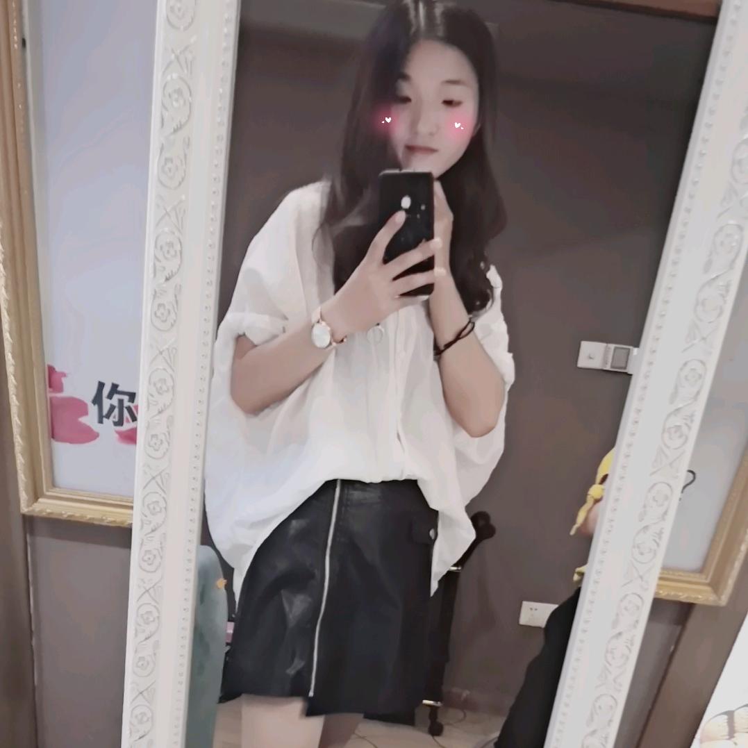 小a芳(陪老公打怪兽)