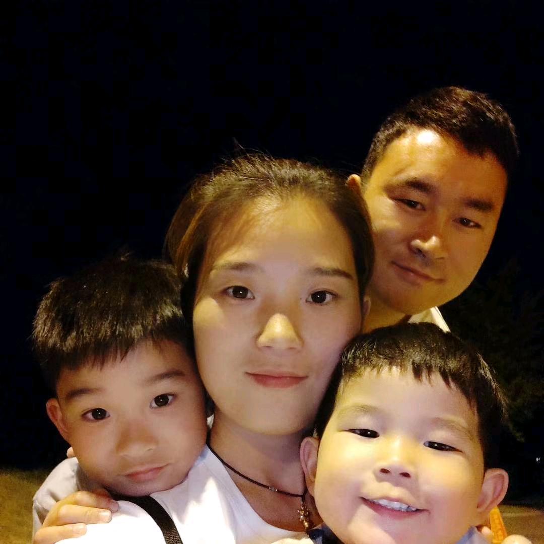 郑凯手撕烤鸭店