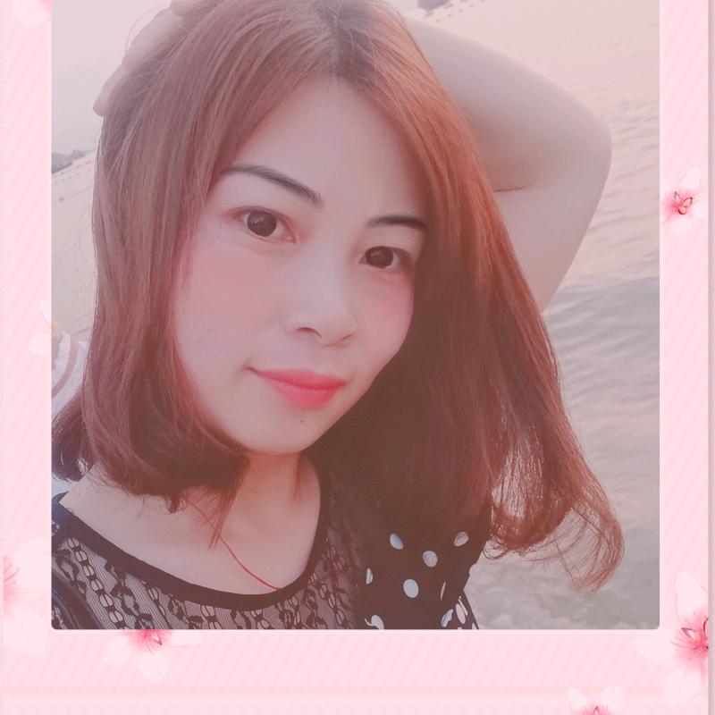 小玲很爱吃
