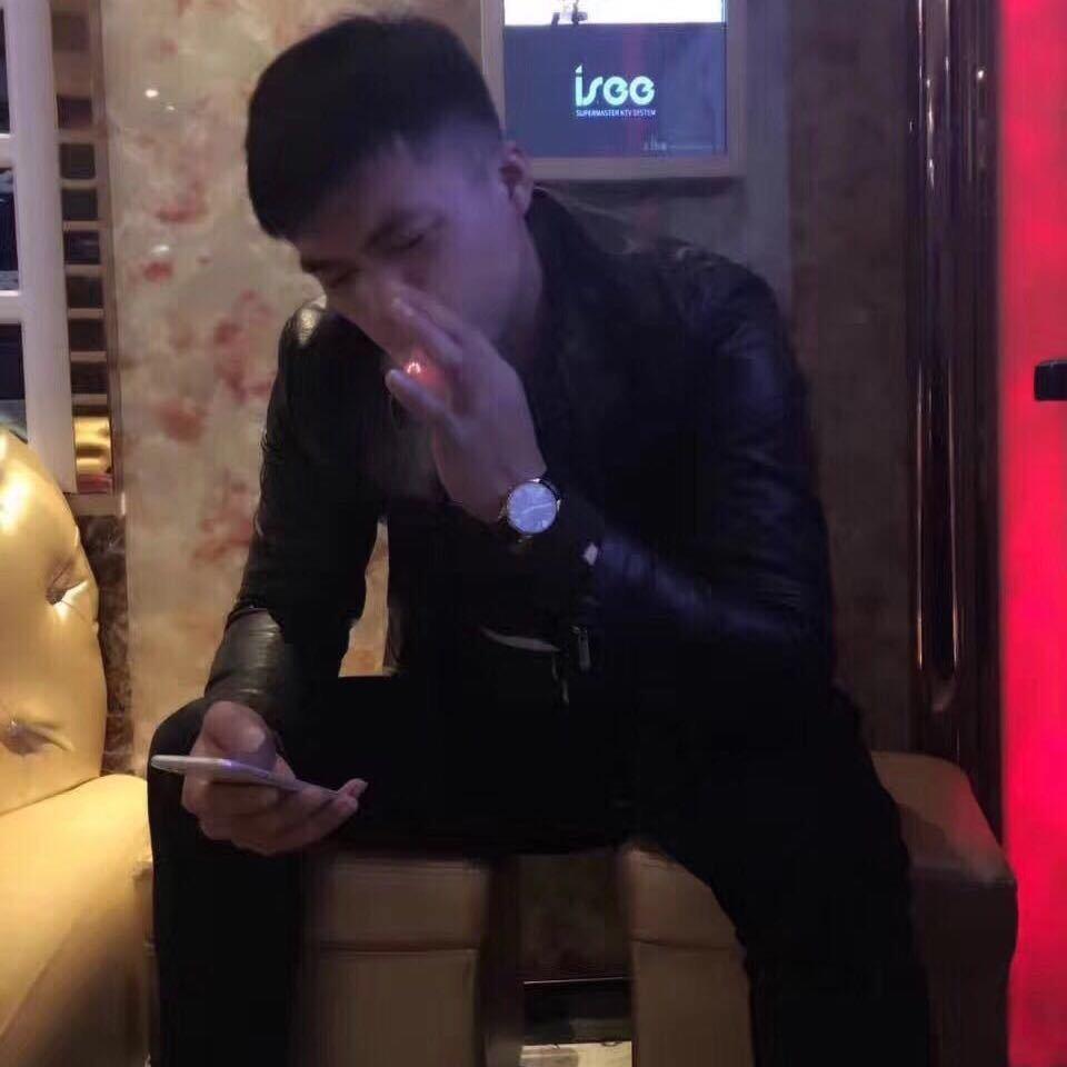 一个人DM