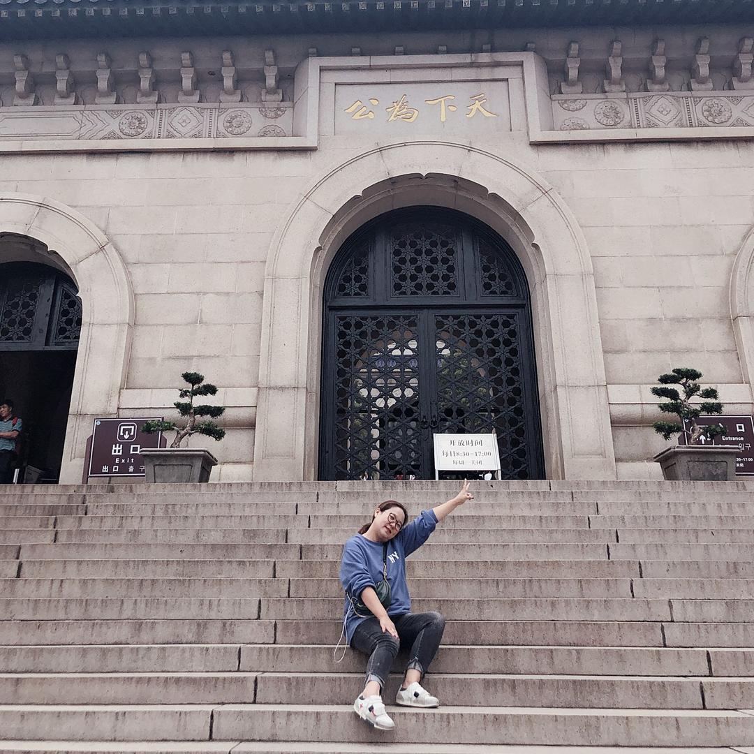 F-riday星期五女装店