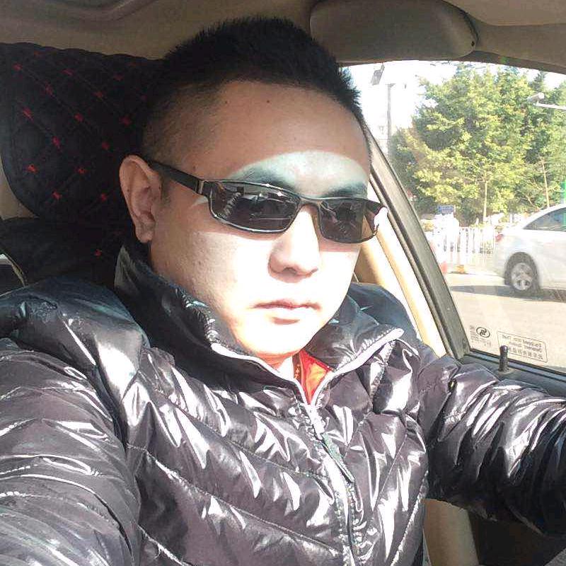 深漂的向先生