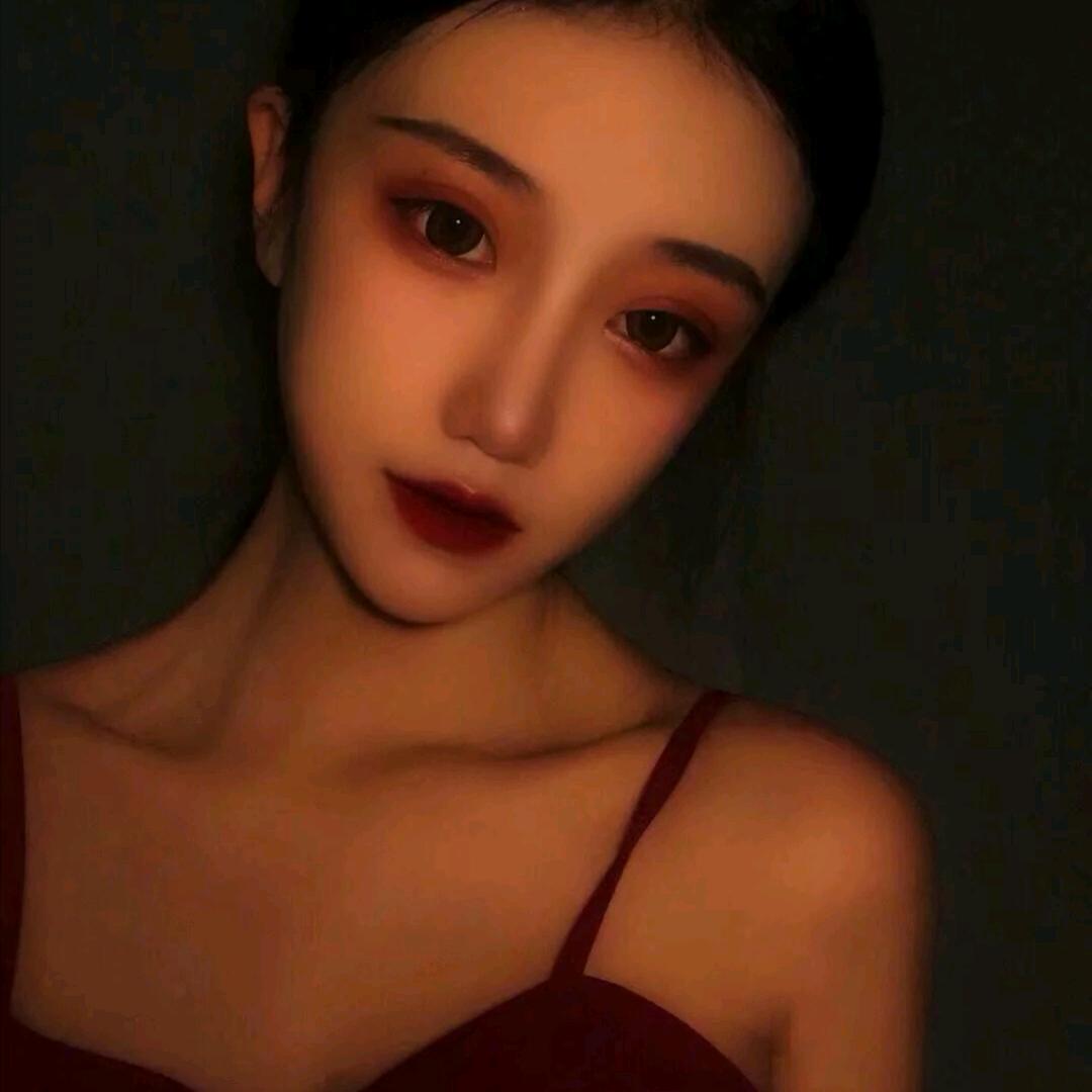 偷吃月亮🌙