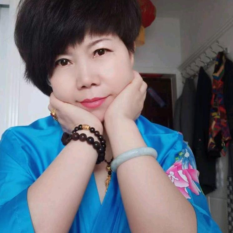 陌上烟雨娇黄梅