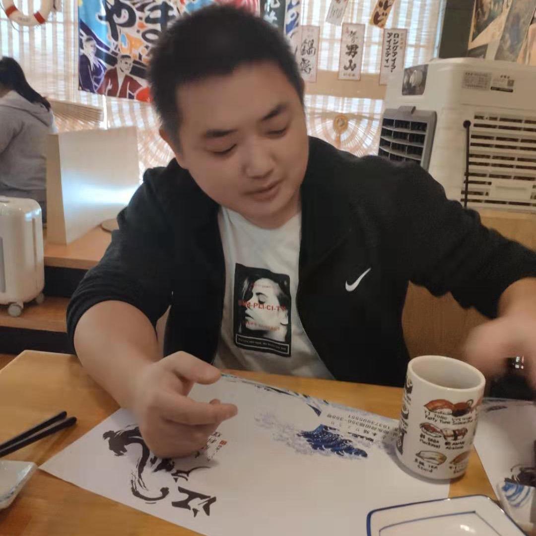 开轰炸机的舒克