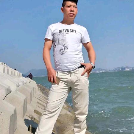 （王:)三哥