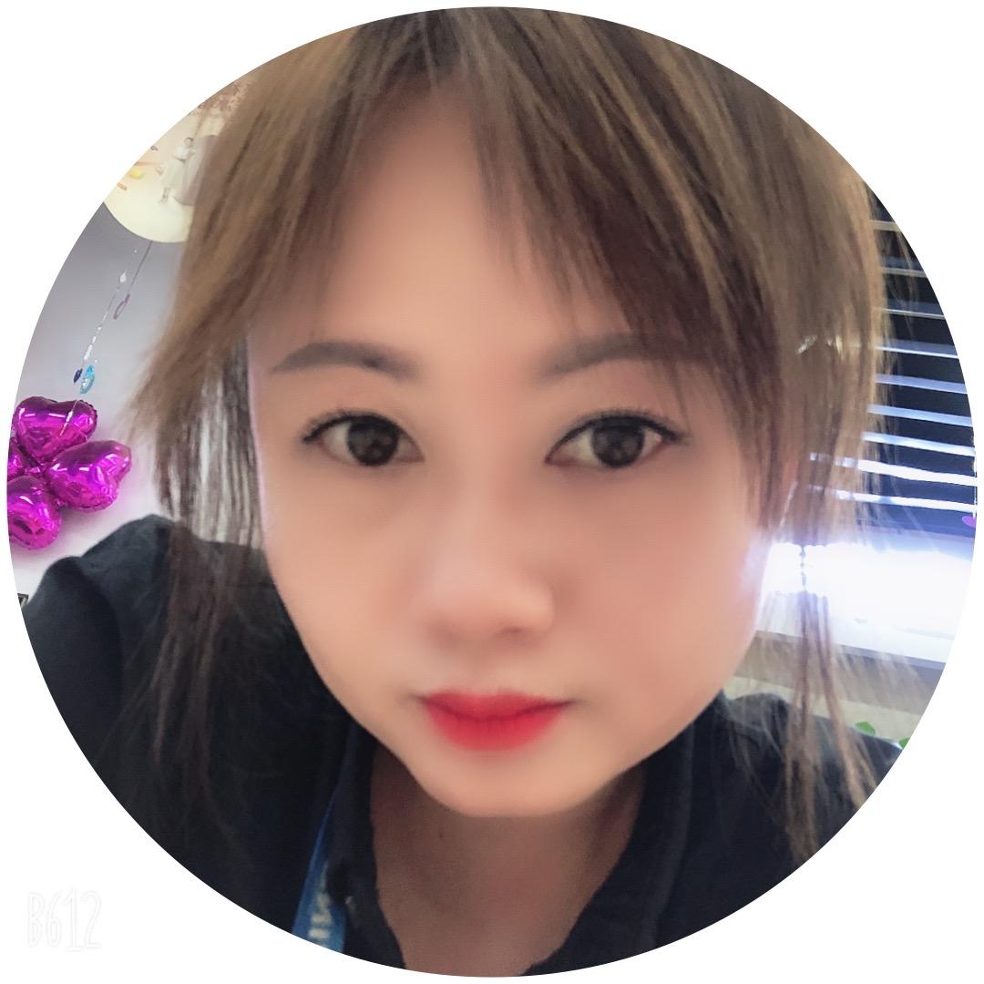 村里有个姑娘叫小芳