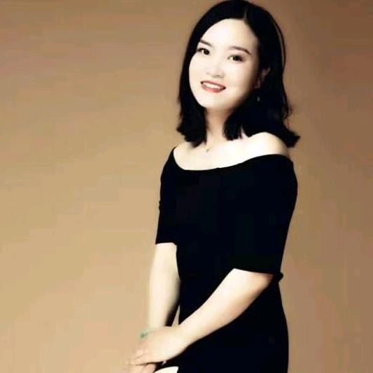 乐童幼教周周老师