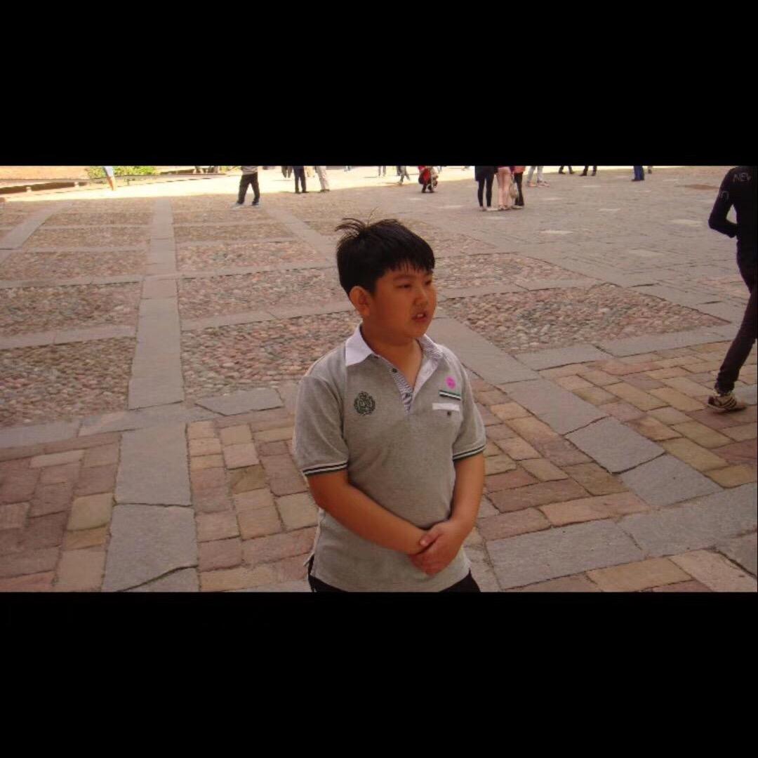 张铭予