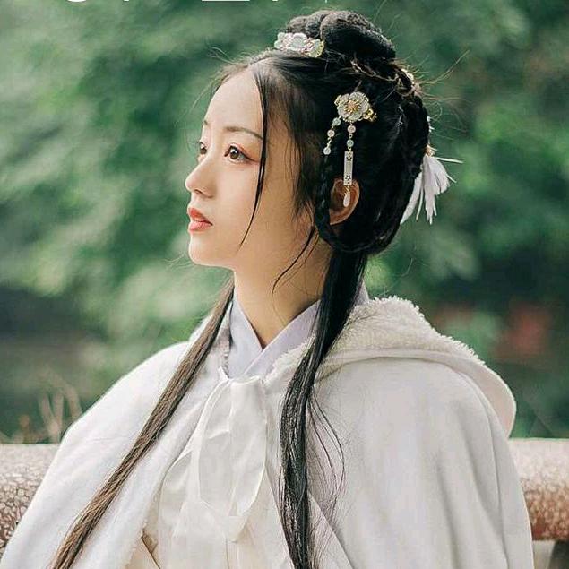 可爱三姐妹。