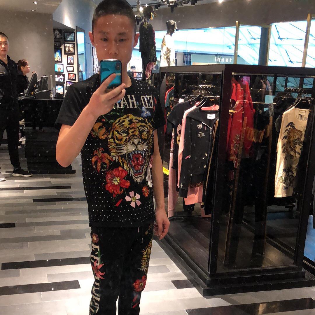 李尛嗨