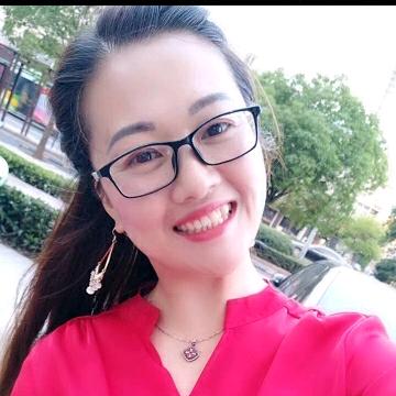 扬扬（靖江匠边鱼烤鱼店老板娘）