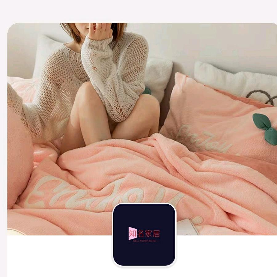 桃花依旧笑春风
