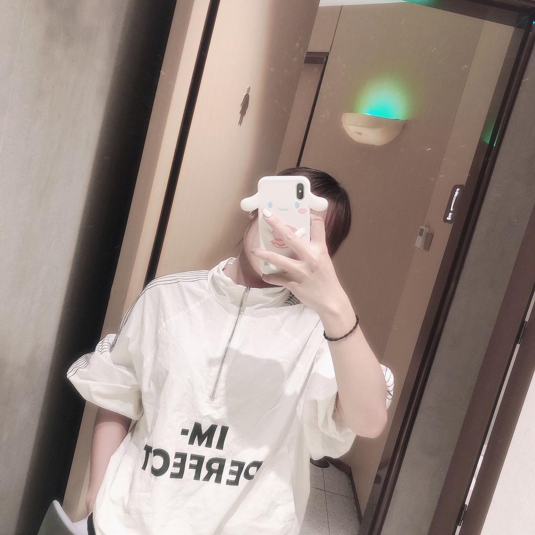何卑微
