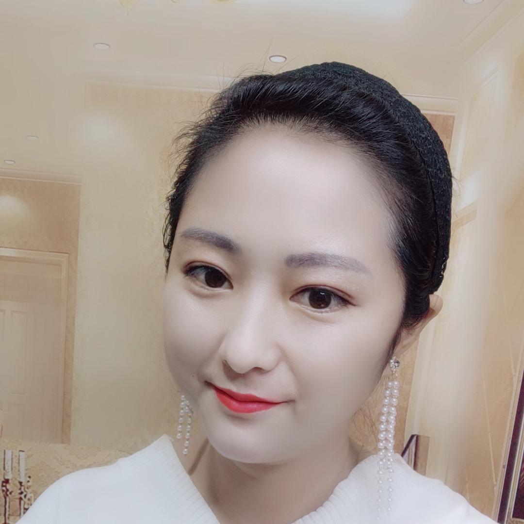 大嘴鸭童装青少年店