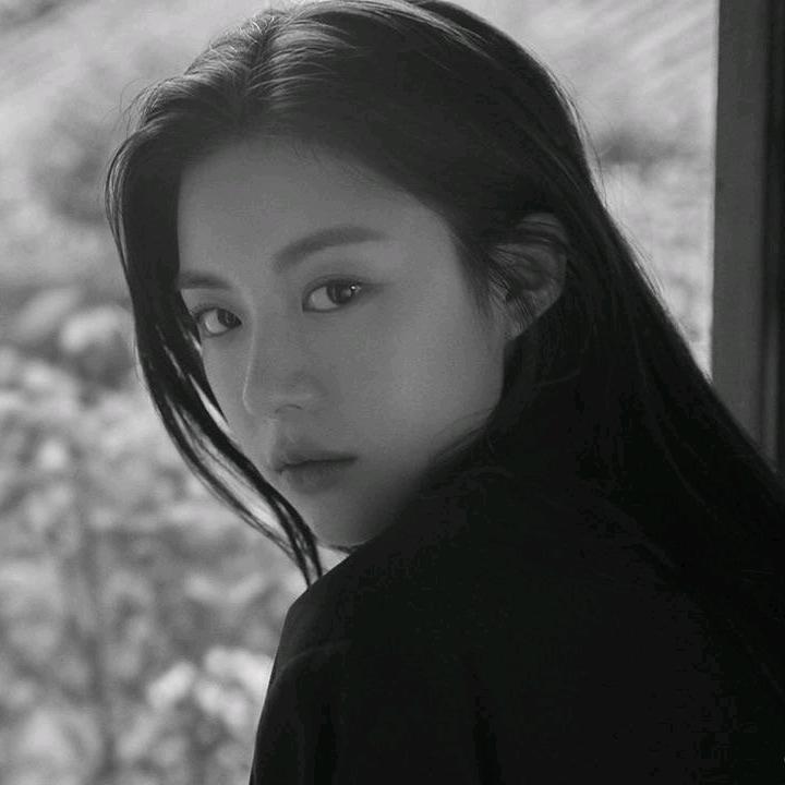 倒拔垂杨柳女士