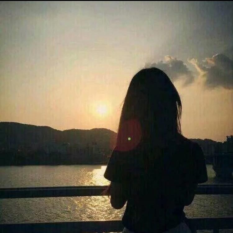 依旧     .
