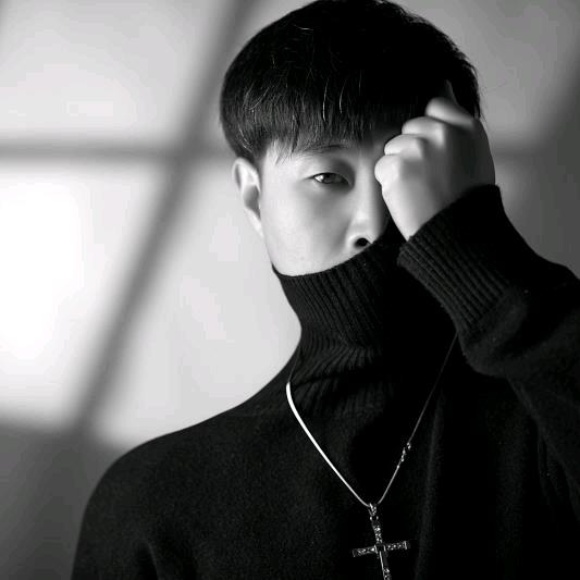 绿太阳婚纱摄影