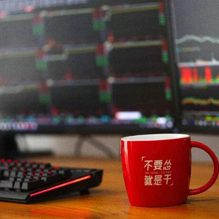 亮哥聊房产