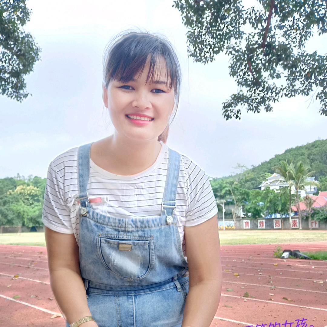 爱笑的女孩
