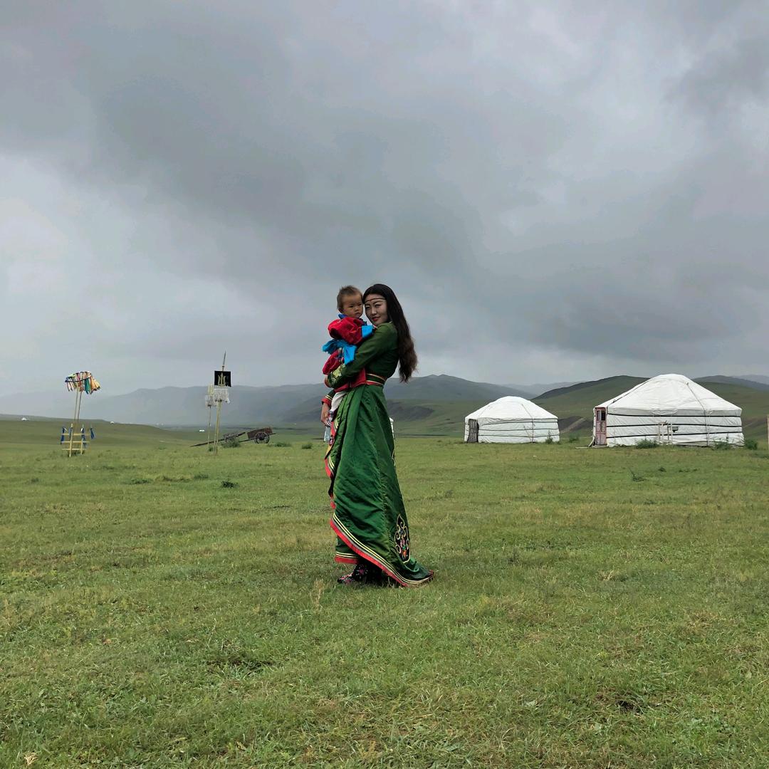 呼徳希力工艺品工作室