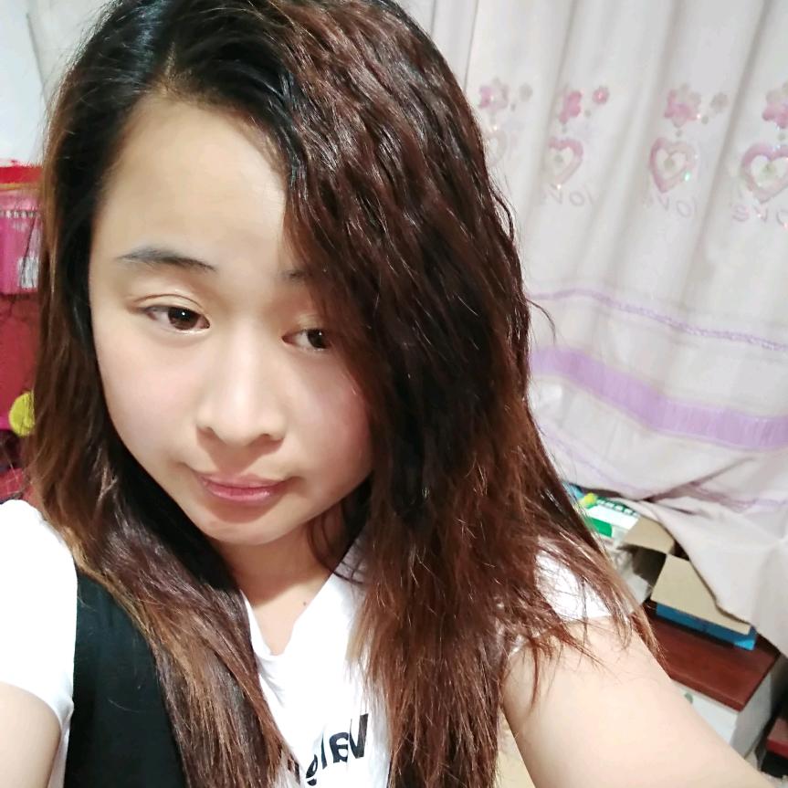 小虎牙，