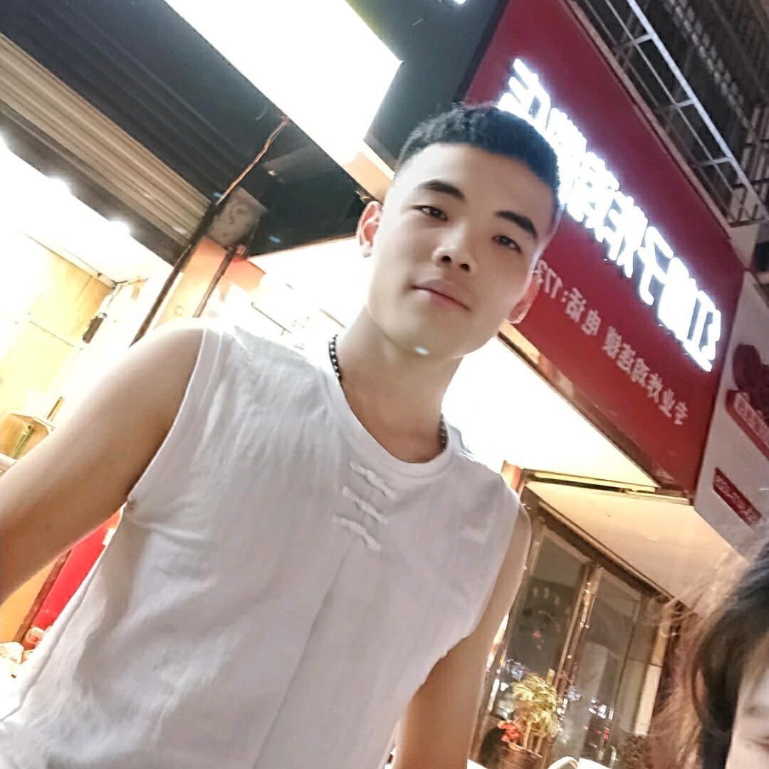 勤劳的博宇