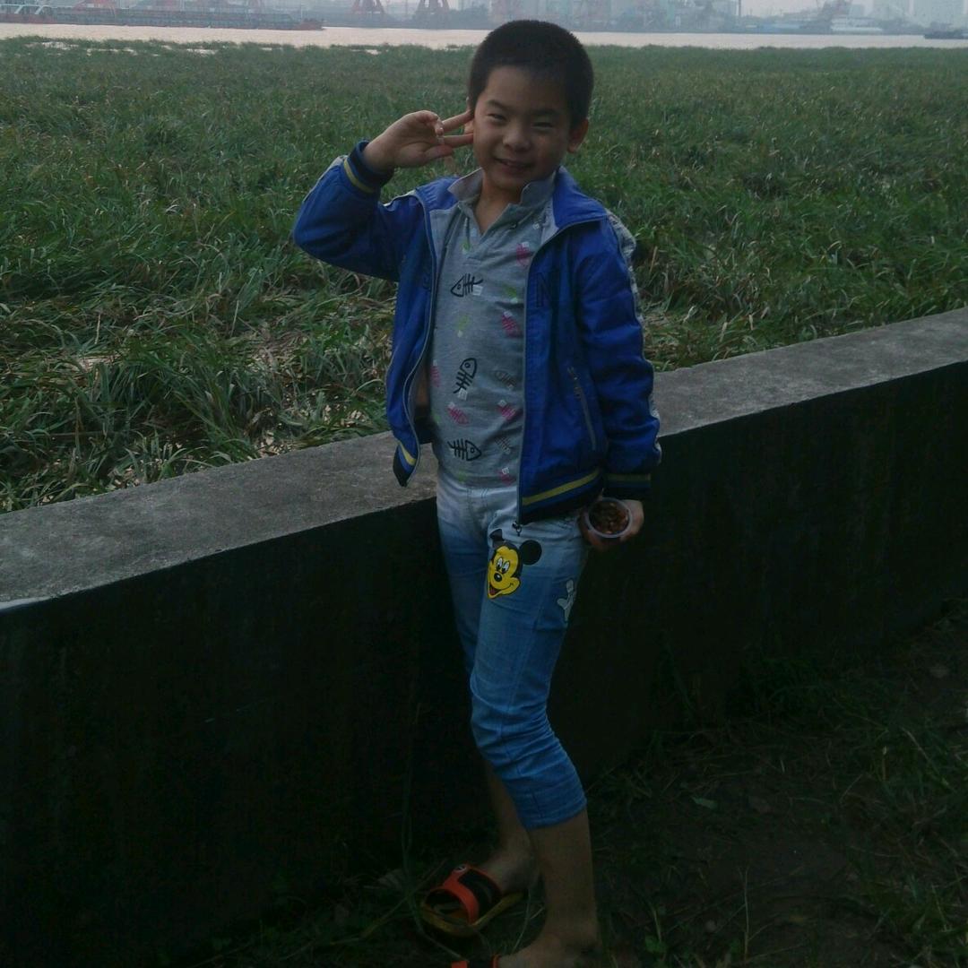 ╭(╯ε我是拉土的╰)╮