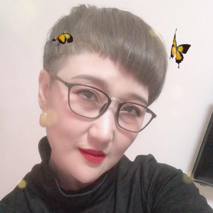 新乐市凤姐服装店