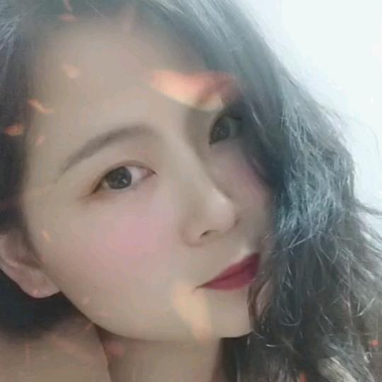 大蕾子