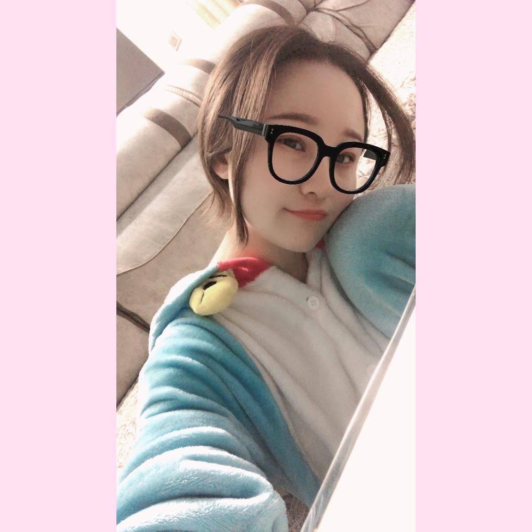 王依诺