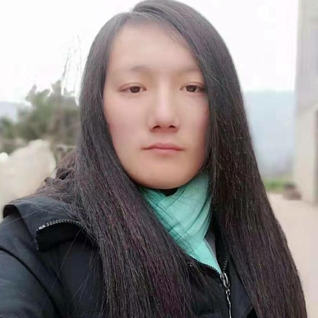 我是胡玲