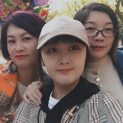 花语轻吟