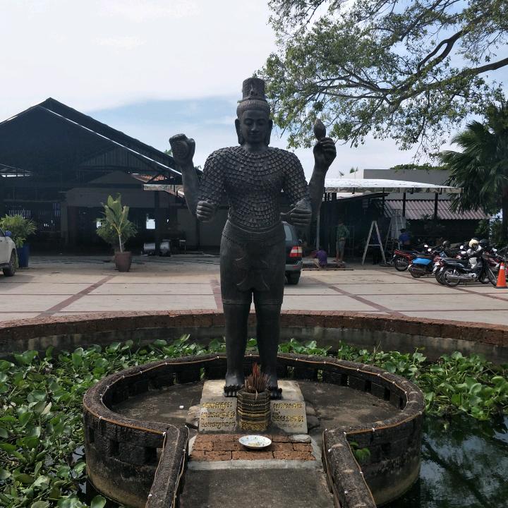 长啸惊天抒壮志