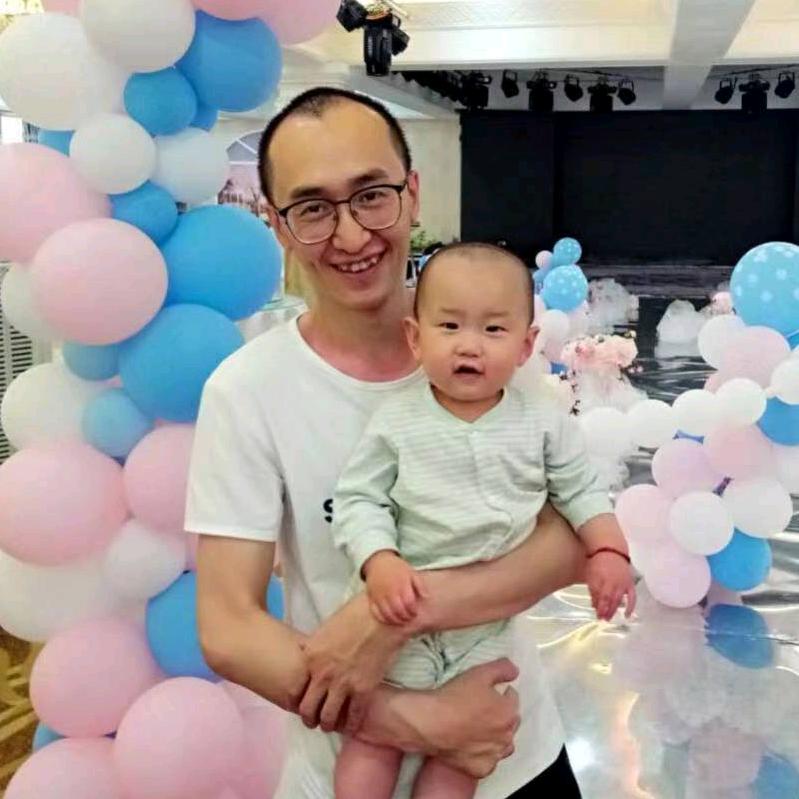 自己带小孩