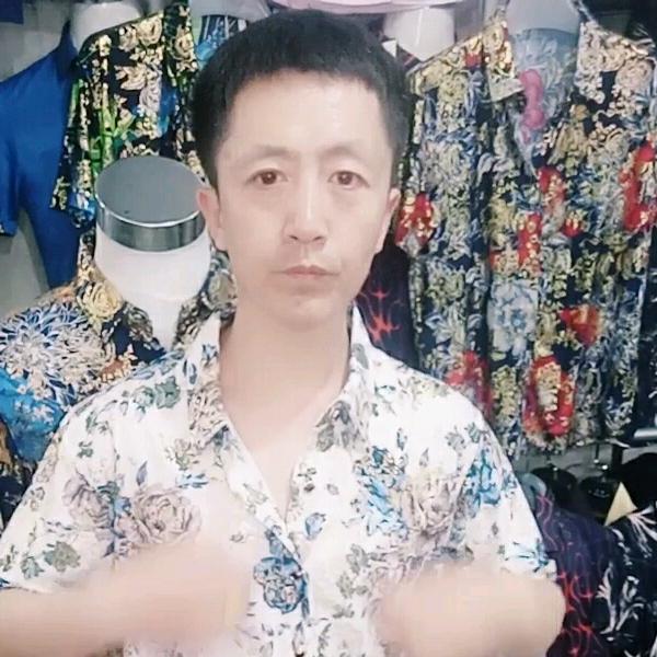 刚子穿搭
