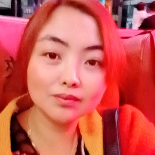 山咔咔的向姐姐