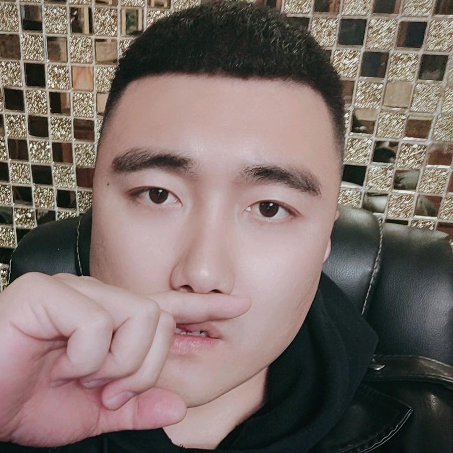 张校郡